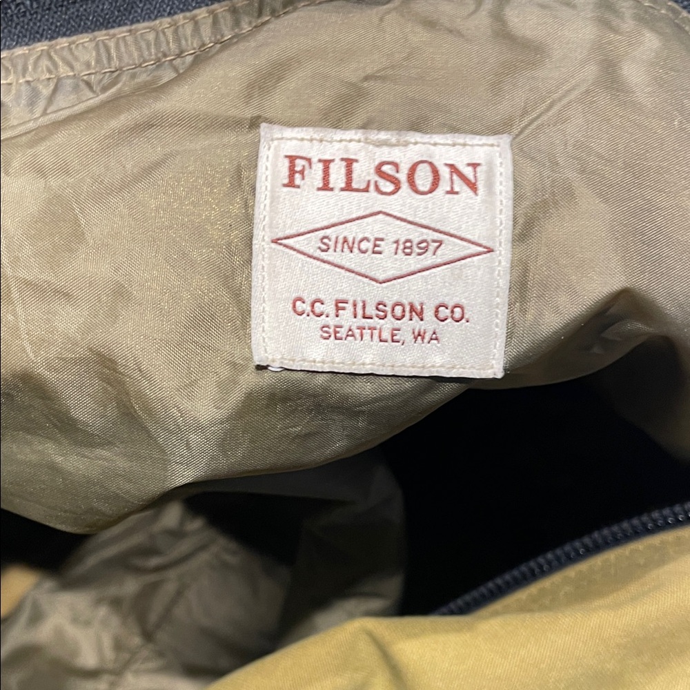 Filson Dry Tin Cloth Duffel Rare American-Made size Small, lightweight. - Picture 2 of 10